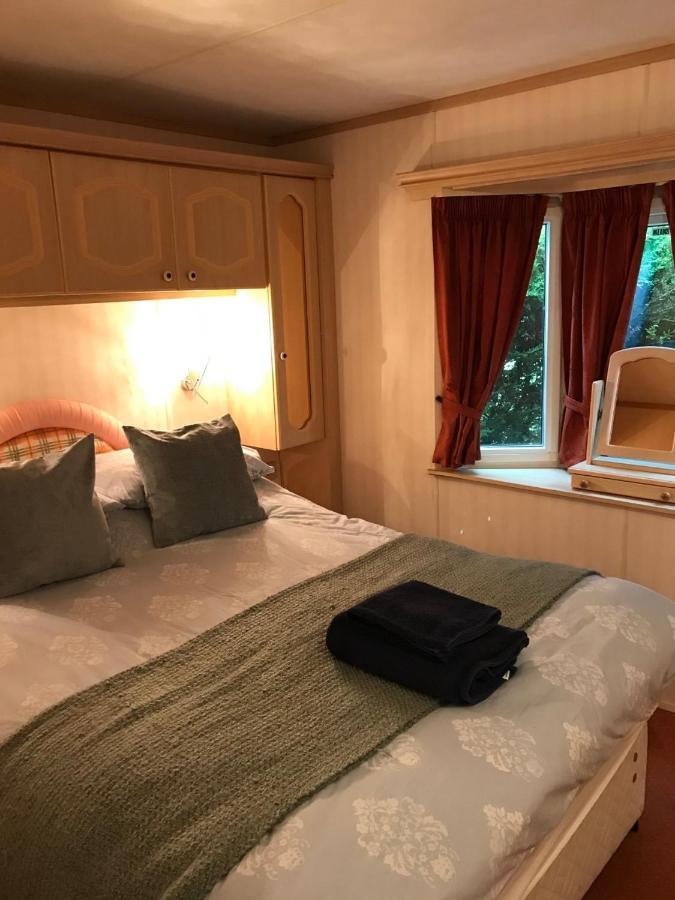 The Fox Inn, Roxby, Static Caravan Exterior photo
